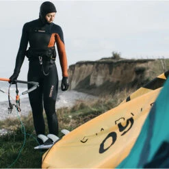 Mystic Marshall Long 3mm Neoprene Hood -Mystic Shop 31716 202120Mystic20Marshall20Long203mm20Neoprene20Hood2020003020 20Black20444.2000x2000