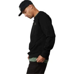 Mystic Mens Mayhem Crew Sweater -Mystic Shop 41721 202220Mystic20Mens20Mayhem20Crew2035104.23005220 20Black20Side.2000x2000