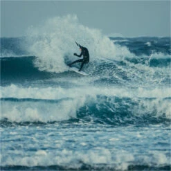 Mystic Supreme 4mm Precurved Gloves 15 Mystic Supreme 4mm Precurved Gloves -Mystic Shop 42053 202220Mystic20Supreme204mm20Precurved20Gloves2035015.23002620 20Black20Lifestyle203.2000x2000