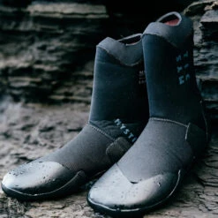 Mystic Supreme 3mm Split Toe Wetsuit Boot -Mystic Shop 42056 202220Mystic20Supreme203mm20Split20Toe20Wetsuit20Boot2035015.230032 20Black20Lifestyle201.2000x2000