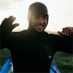 Mystic Supreme 3mm Wetsuit Hood 17 Mystic Supreme 3mm Wetsuit Hood -Mystic Shop 42086 202320Mystic20Supreme203mm20Wetsuit20Hood2035016.23001720 20Black20Lifestyle201.2000x2000