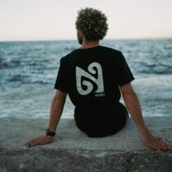 Logo T-Shirt -Mystic Shop 42424 202320Nyord20Logo20T Shirt20SX08720 20Black20Charcoal20222.2000x2000