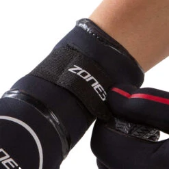 Zone3 Neoprene Heat-Tech Warmth Gloves -Mystic Shop 42473 202220Zone320Neoprene20Heat Tech20Warmth20Gloves20NA18UHTG101 20Black20 20Red20Lifestlye20Close20Up.2000x2000