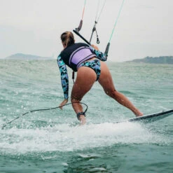 Mystic Womens Jayde Long Sleeve Crop Rash Vest -Mystic Shop 43094 202320Mystic20Womens20Jayde20Long20Sleeve20Crop20Rash20Vest2035001.23015820 20Black20Lifestyle201.2000x2000