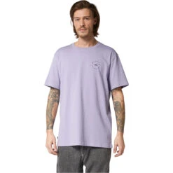 Mystic Mens Stoked Tee 7 Mystic Mens Stoked Tee -Mystic Shop 44065 202320Mystic20Mens20Stoked20Tee2035105.23016820 20Dusty20Lilac 20Front.2000x2000