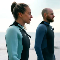 GILL Womens Pursuit 4/3mm GBS Back Zip Wetsuit -Mystic Shop 45410 202320Gill20Womens20Pursuit2043mm20GBS20Back20Zip20Wetsuit205029W20 20Eggshell20Black20Lifestyle205.2000x2000