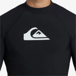 Quiksilver Mens Heater Short Sleeve Rash Vest 11 Quiksilver Mens Heater Short Sleeve Rash Vest -Mystic Shop 45615 202320Quiksilver20Mens20Heater20Short20Sleeve20Rash20Vest20EQYWR0323220 20Black20Close20Up.2000x2000