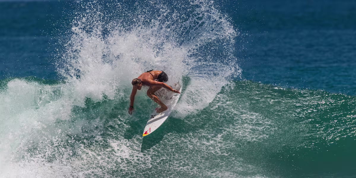 Mystic Shop -Mystic Shop backside finner with carissa moore